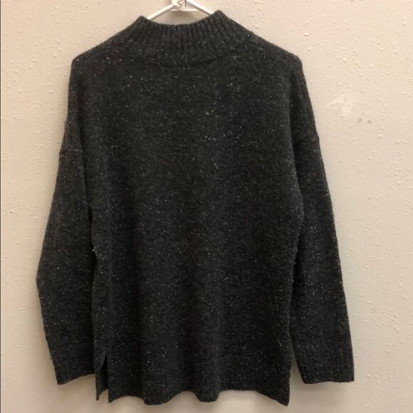 118. Well worn color speckled Charcoal wool blend Sweater size medium - Picture 6 of 6